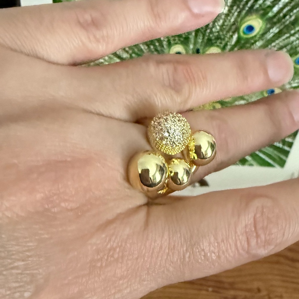 Statement Gold Ring Jewelry - Picture 5 of 16
